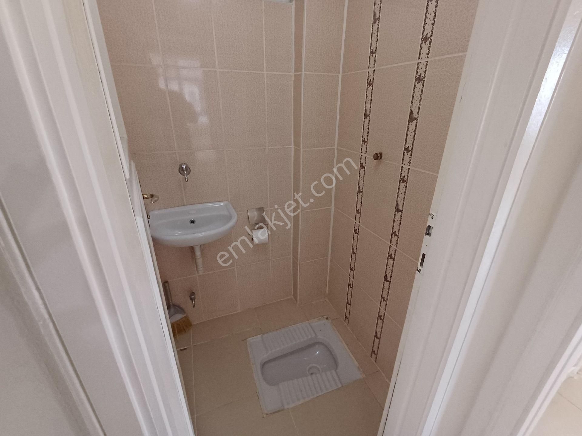 Şirinler Emlak Kiralık 3+1 Rızvanağa Cad Özemek - Görsel 14