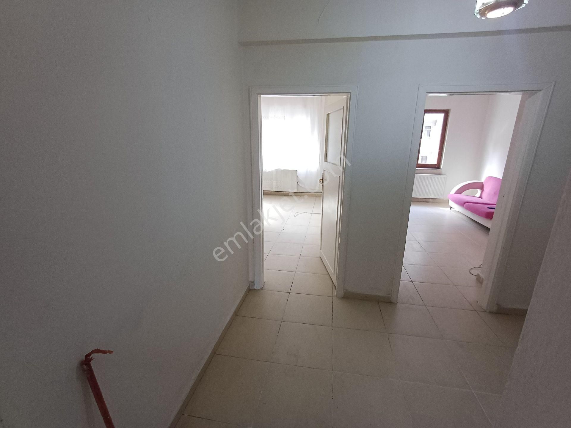 Şirinler Emlak Kiralık 3+1 Rızvanağa Cad Özemek - Görsel 8