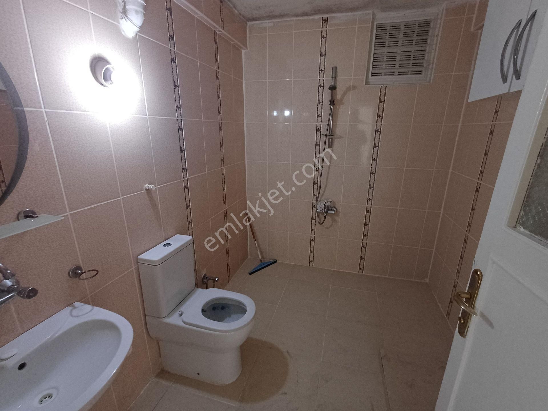 Şirinler Emlak Kiralık 3+1 Rızvanağa Cad Özemek - Görsel 15