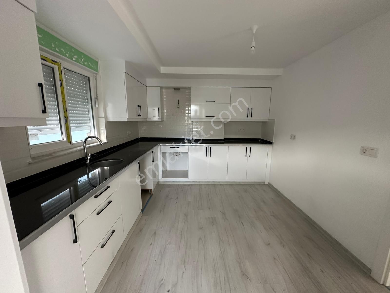 Kökce'den 2+1 Ebeveyn Banyolu Alaturkalı Ayrı Mutfaklı 95 M2 - Görsel 5