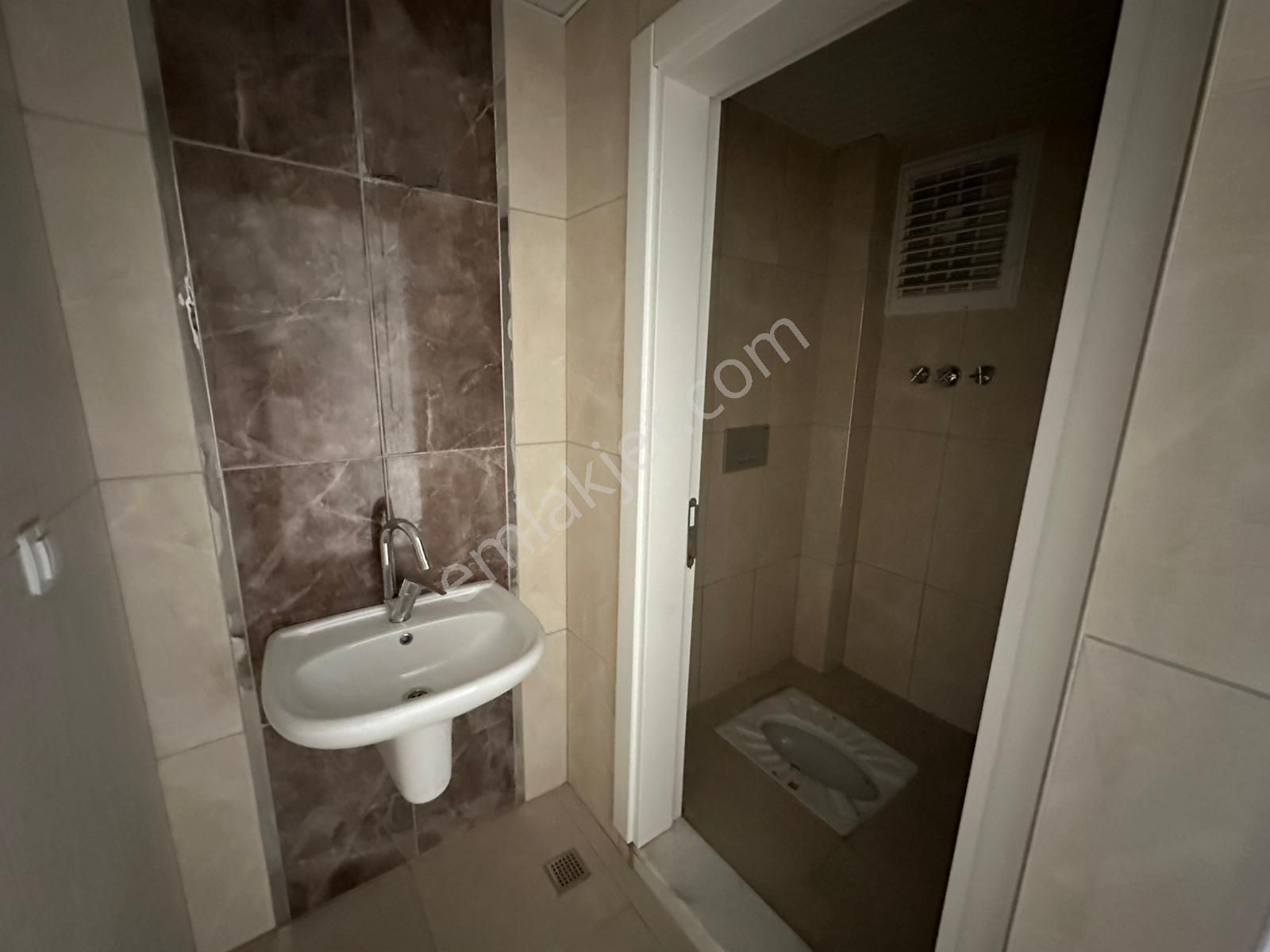 Kökce'den 2+1 Ebeveyn Banyolu Alaturkalı Ayrı Mutfaklı 95 M2 - Görsel 10