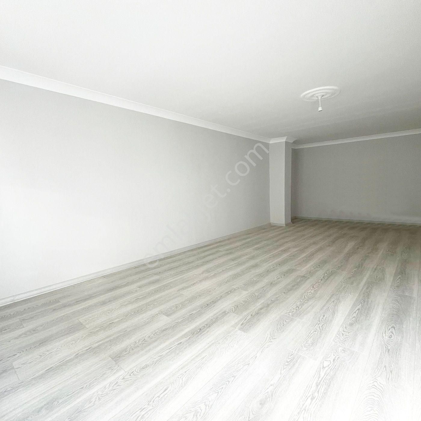 Pusula Yapı'dan Giyinme Odalı 2+1 Kullanışlı Daire !!!