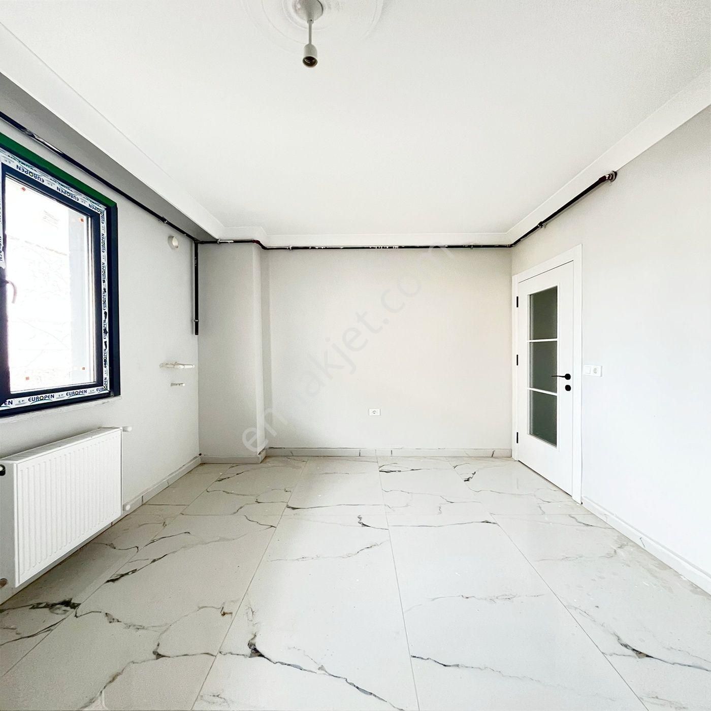 Pusula Yapı'dan Giyinme Odalı 2+1 Kullanışlı Daire !!! - Görsel 4