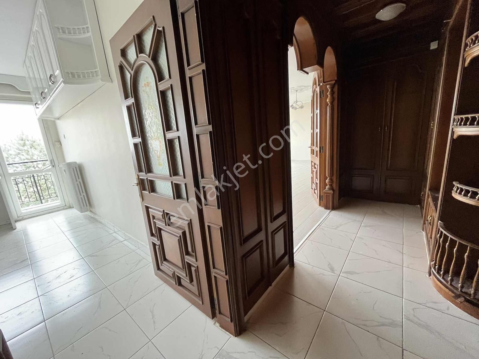 Kükürtlü Mahallesi 3+1 Ara Kat Kiralık Daire - Görsel 27