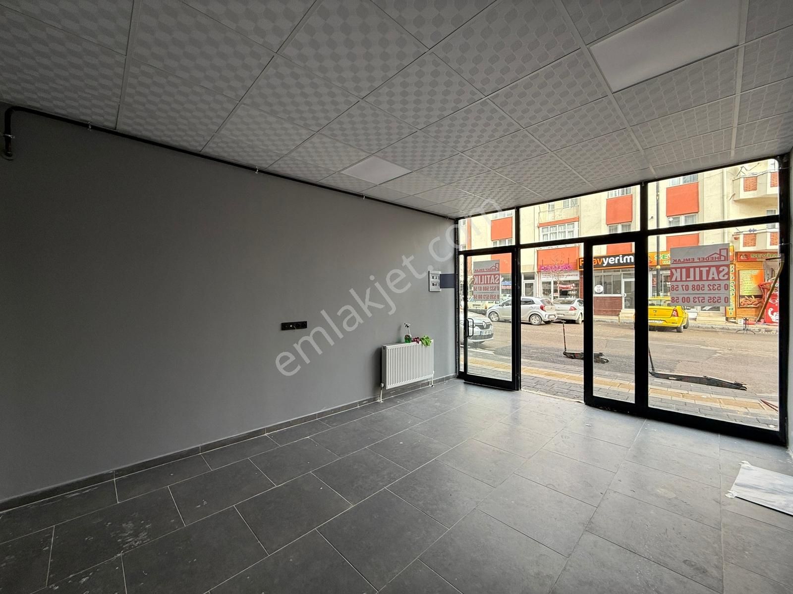 Hedef Emlaktan Akdeğirmende Cadde Üzeri Satılık Dükkan - Görsel 14