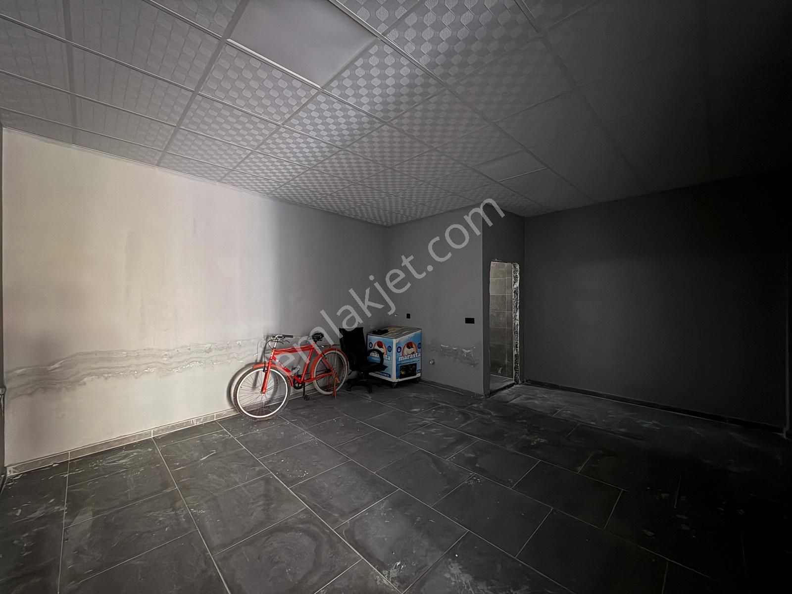 Hedef Emlaktan Akdeğirmende Cadde Üzeri Satılık Dükkan - Görsel 7