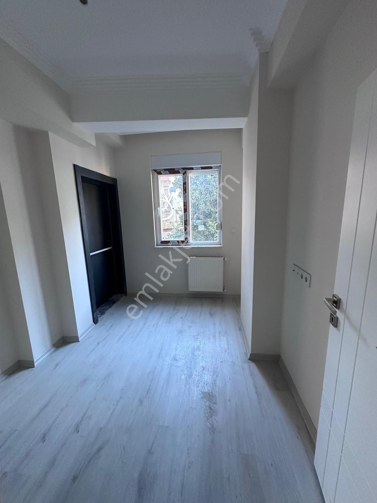 Denize Yürüme Mesafesi Varlık'da Sıfır 3+1 Satılık Ayrı Mutfaklı - Görsel 20