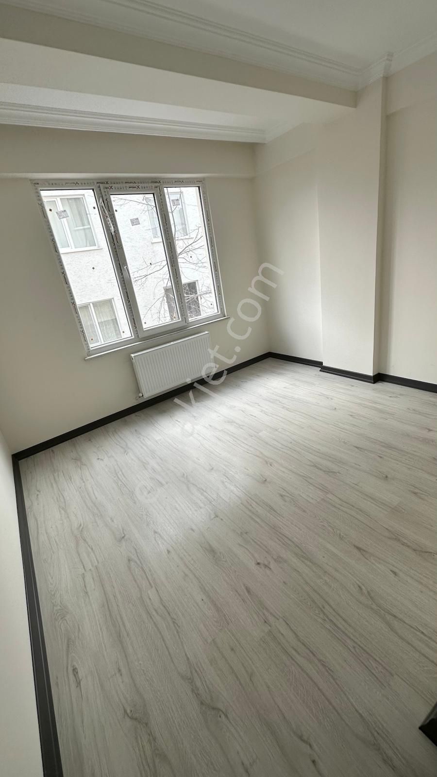 Çamlıca Mahallesinde Satılık 2+1 Daire - Görsel 3