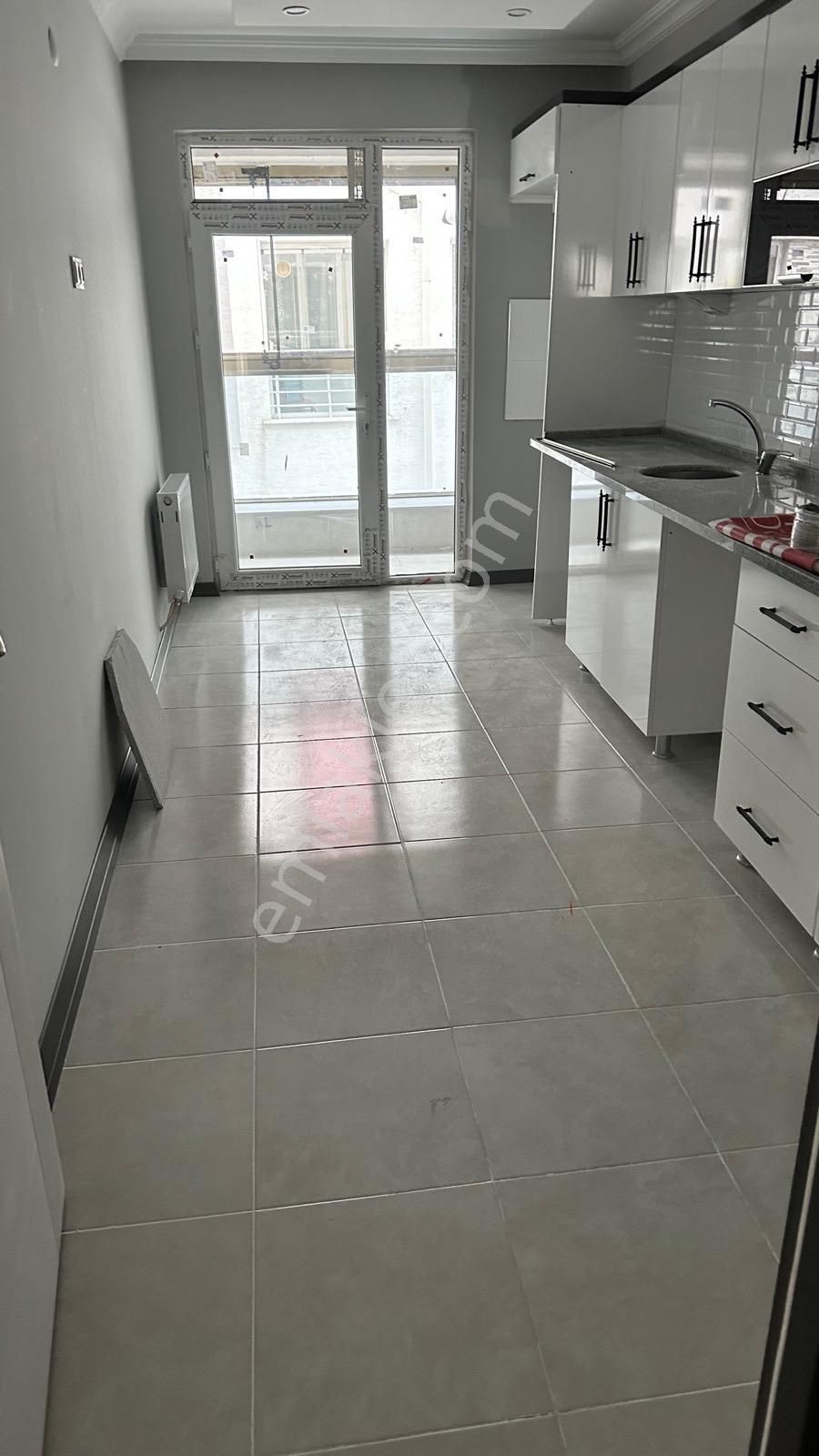 Çamlıca Mahallesinde Satılık 2+1 Daire