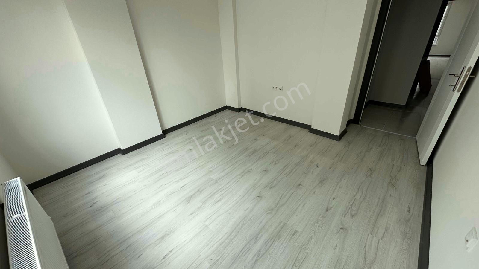 Çamlıca Mahallesinde Satılık 2+1 Daire - Görsel 5