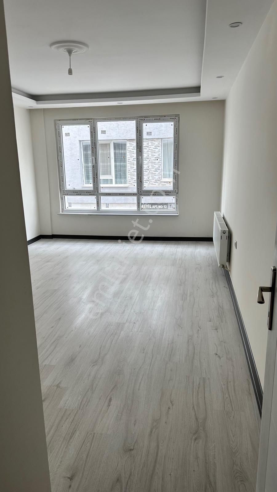 Çamlıca Mahallesinde Satılık 2+1 Daire - Görsel 2