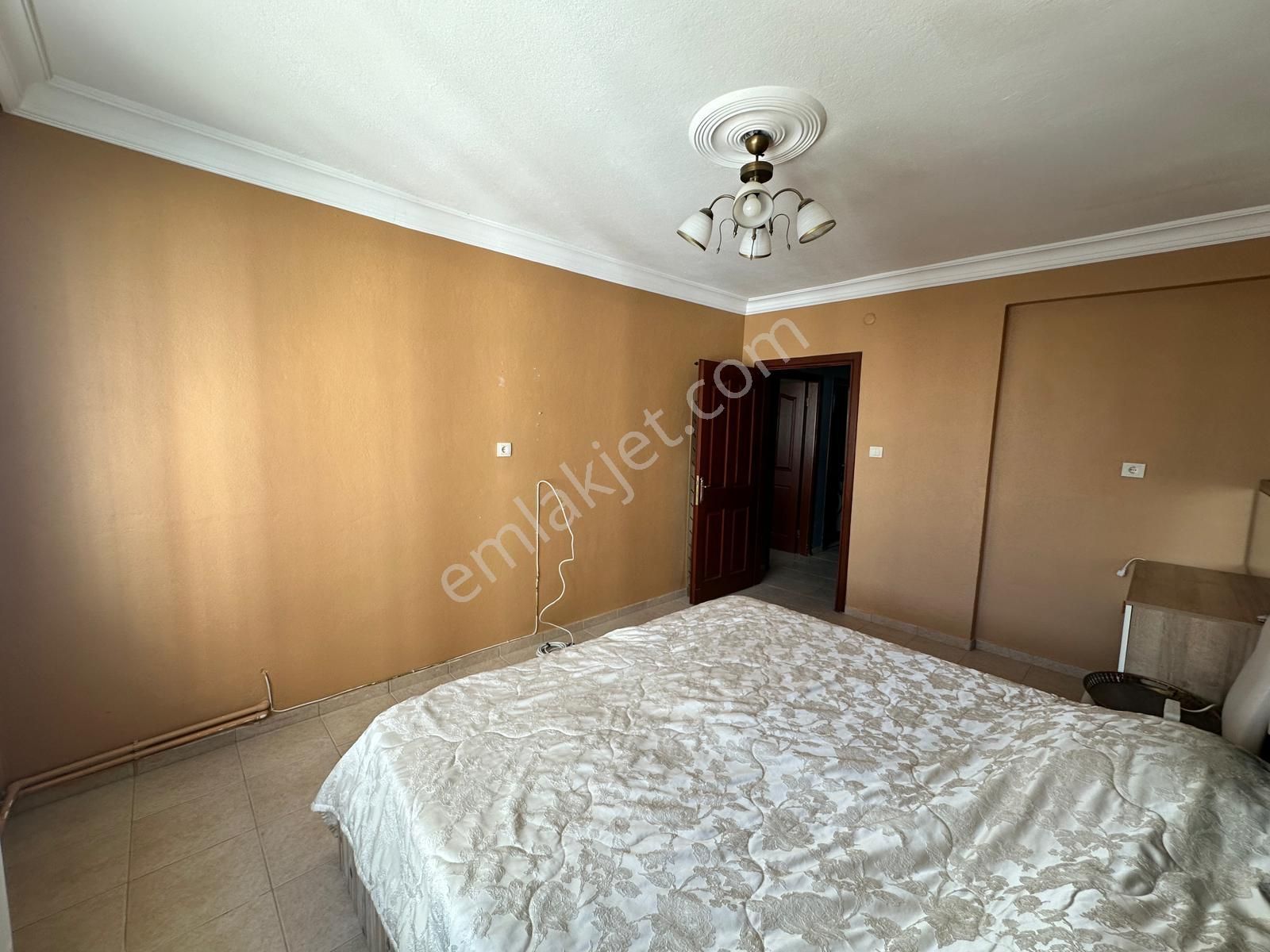 Karınca'dan Tece'de Full Eşyalı Masrafsız D.gazlı 2+1 Satılık! - Görsel 8