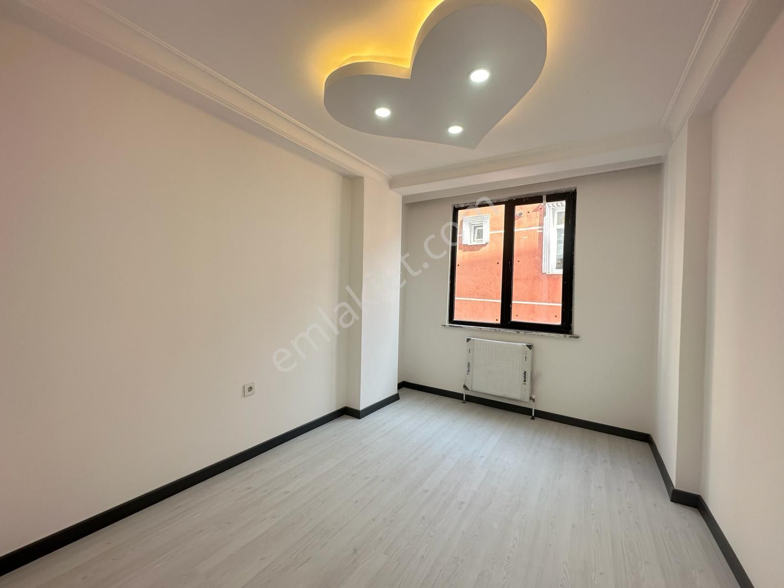 Has Seba'dan İnönü Mh 1+1 75m2 Sıfır Lüx Yapım Asansörlü Arakat - Görsel 15