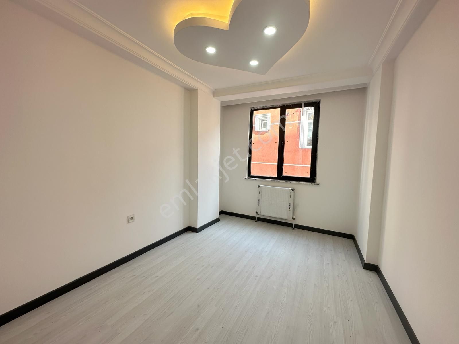 Has Seba'dan İnönü Mh 1+1 75m2 Sıfır Lüx Yapım Asansörlü Arakat - Görsel 13