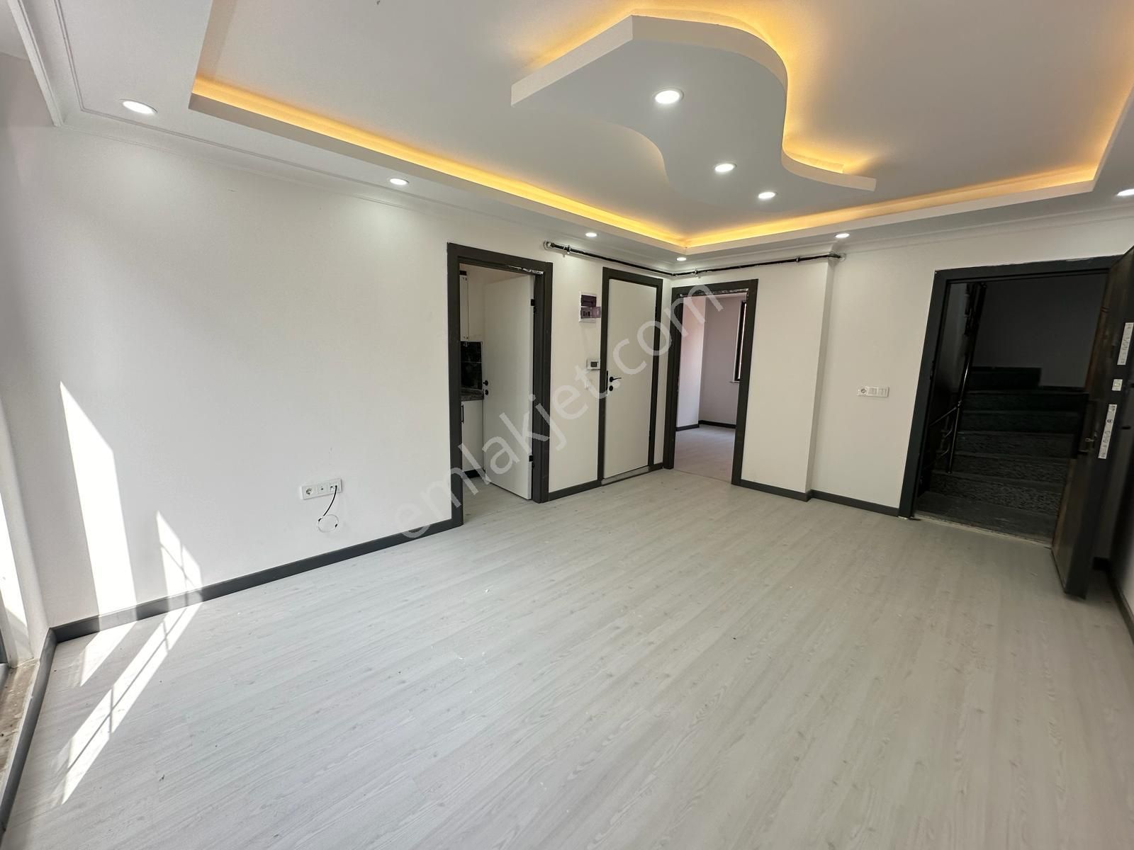 Has Seba'dan İnönü Mh 1+1 75m2 Sıfır Lüx Yapım Asansörlü Arakat - Görsel 4