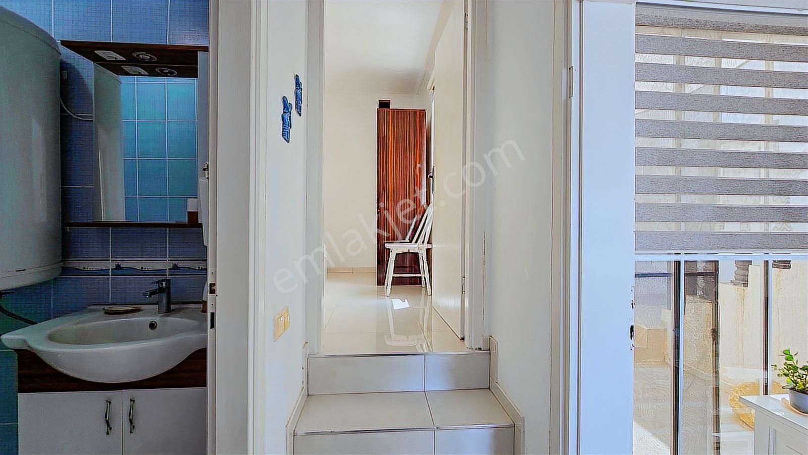 Denize Sıfır, Özel Plajlı Ve Panoramik Manzaralı Yalıkavak Villa - Görsel 12