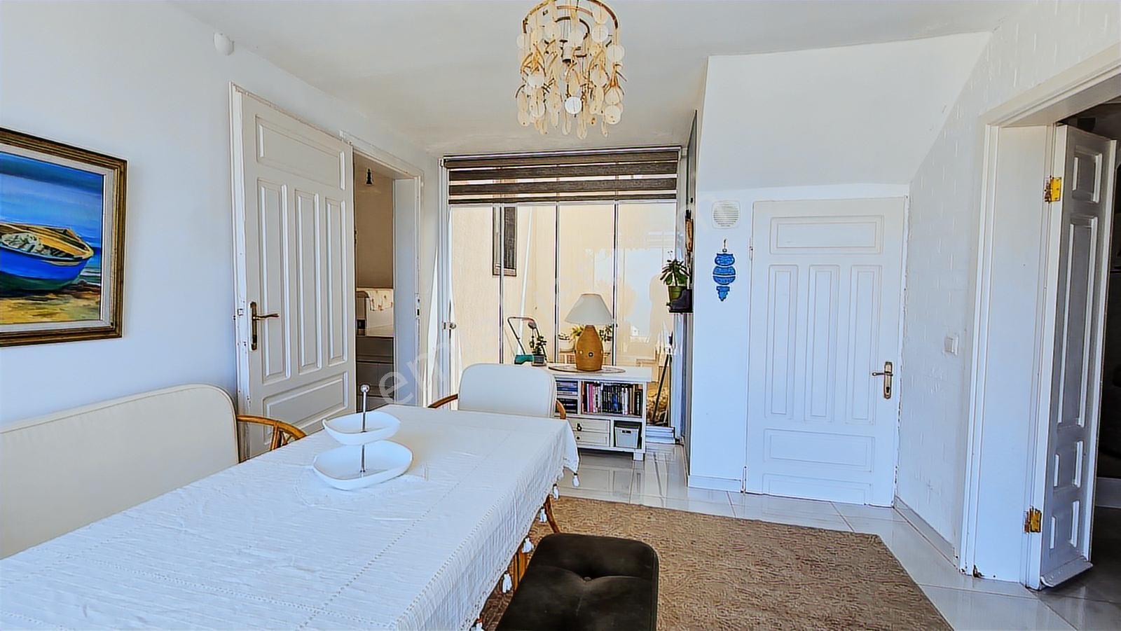 Denize Sıfır, Özel Plajlı Ve Panoramik Manzaralı Yalıkavak Villa - Görsel 3