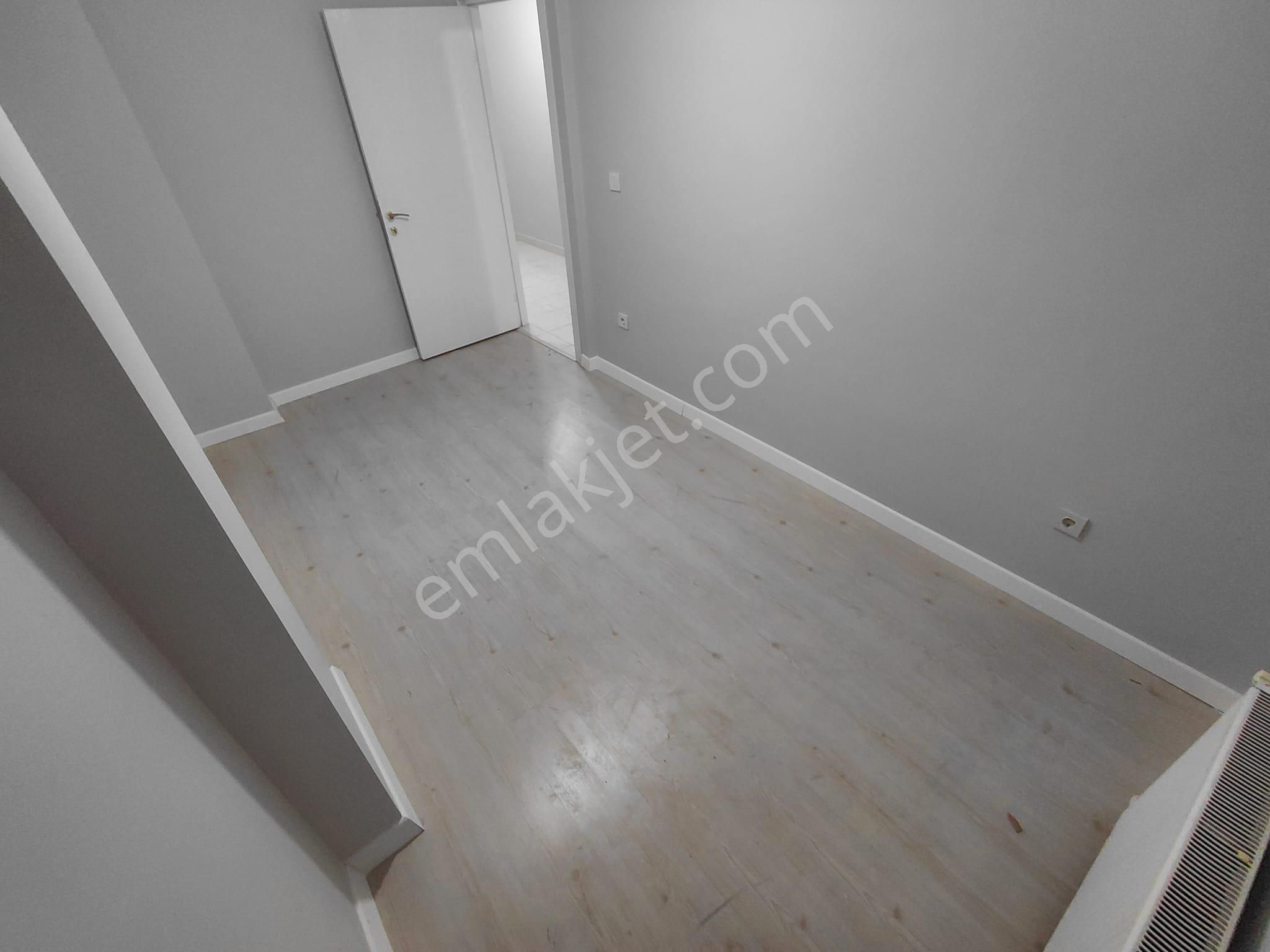 Metro Yakınında - Karanlık Odasız - Arakat - Görsel 31