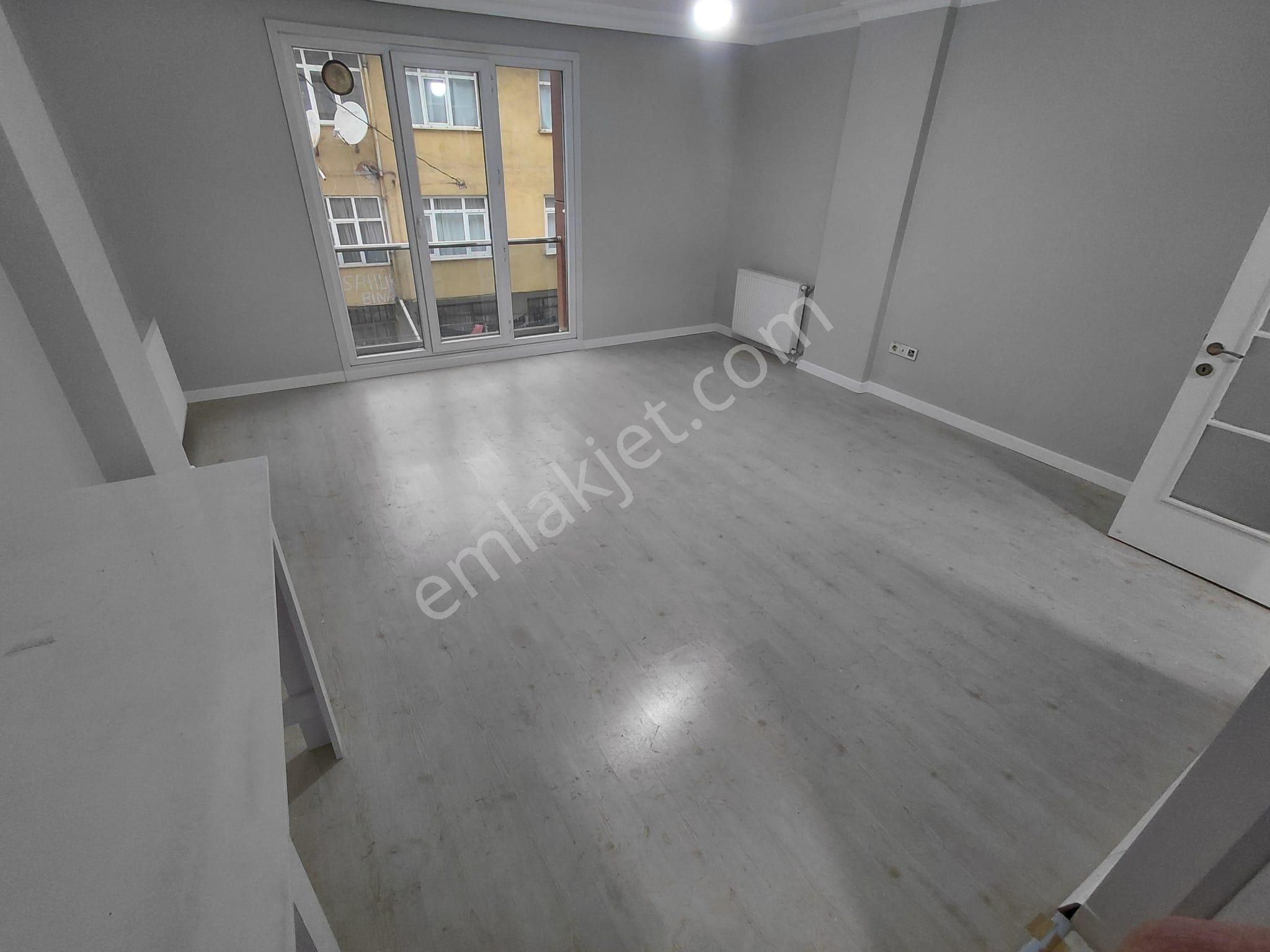 Metro Yakınında - Karanlık Odasız - Arakat - Görsel 32