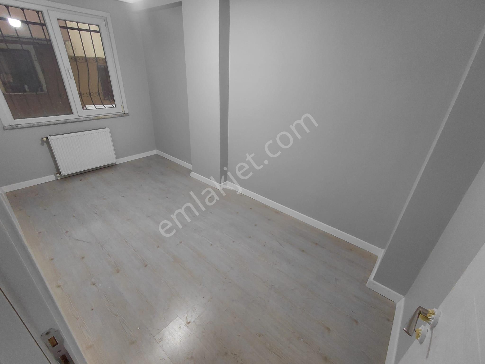 Metro Yakınında - Karanlık Odasız - Arakat - Görsel 28