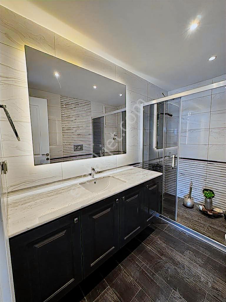 Erdemli Tapu Caddesinde 4+1 Ultra Lüks Kapalı Otoparklı Daire - Görsel 32
