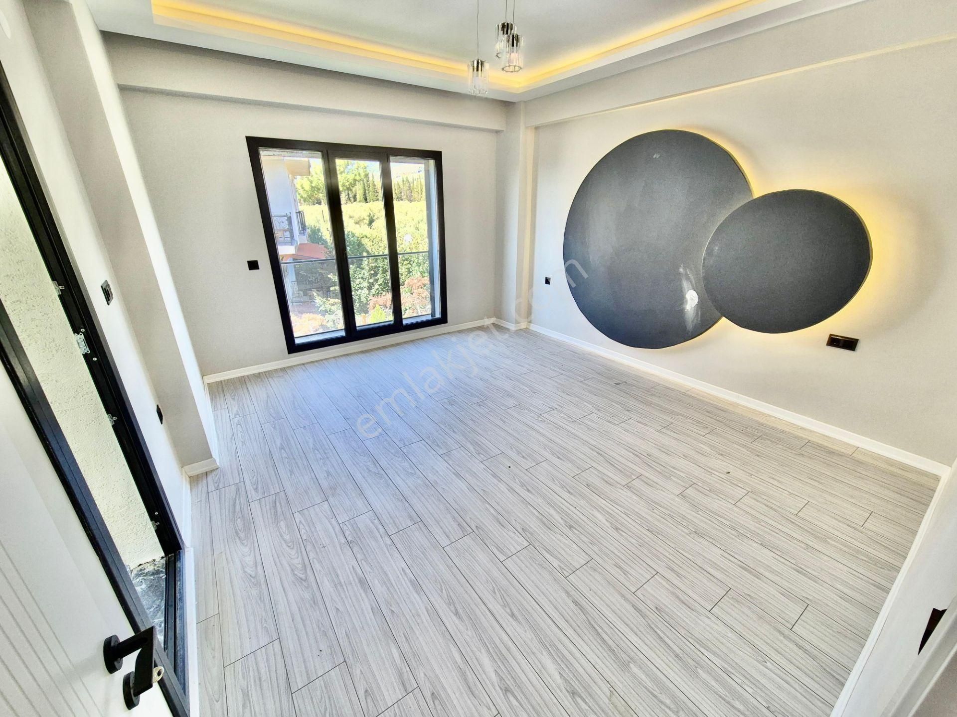 ▓karabuluttan▓kızılkeçili'de Özel Tasarım Havuzlu & Lüx Satılık 4+1 Villa - Görsel 6