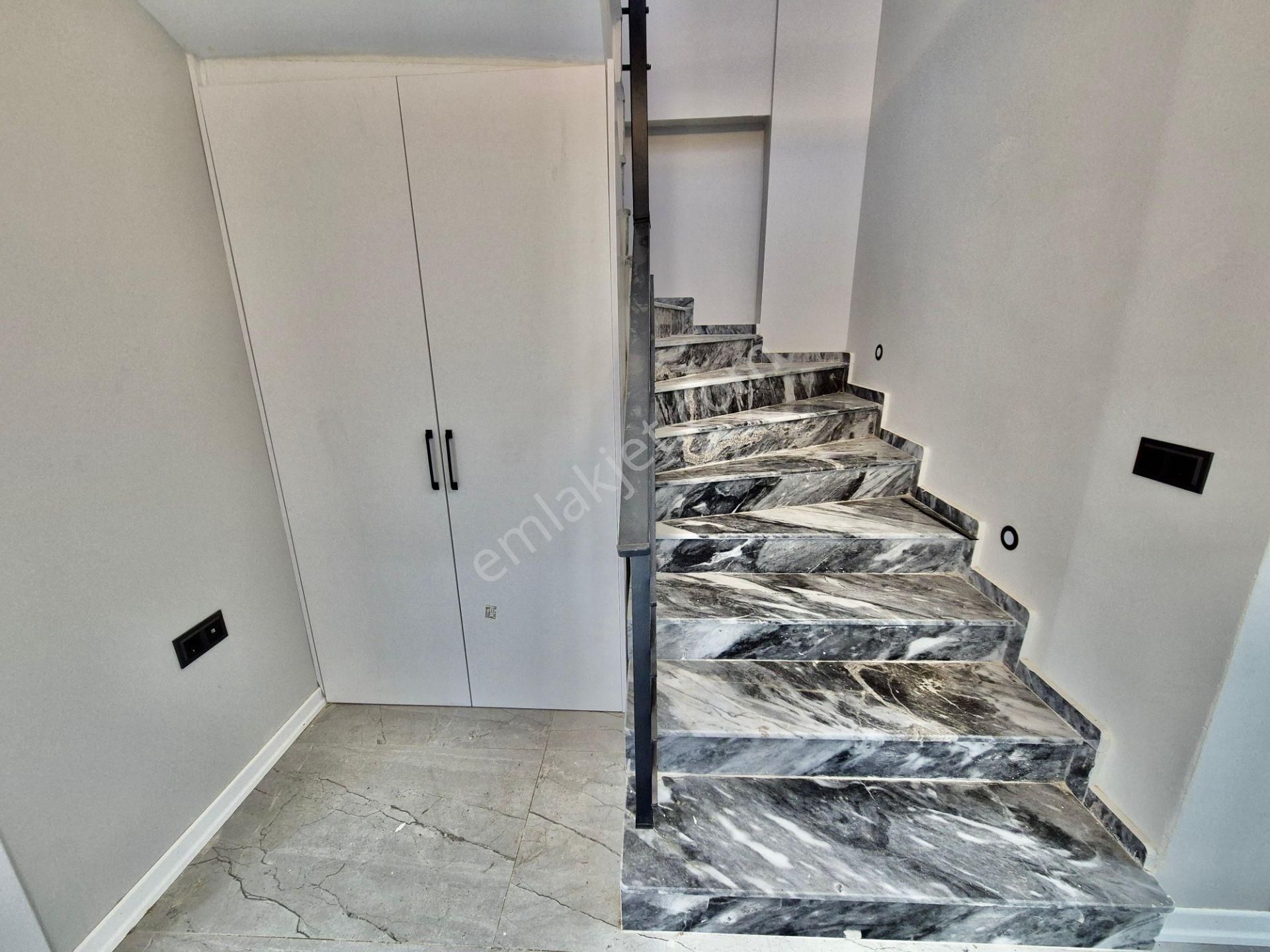 ▓karabuluttan▓kızılkeçili'de Özel Tasarım Havuzlu & Lüx Satılık 4+1 Villa - Görsel 18