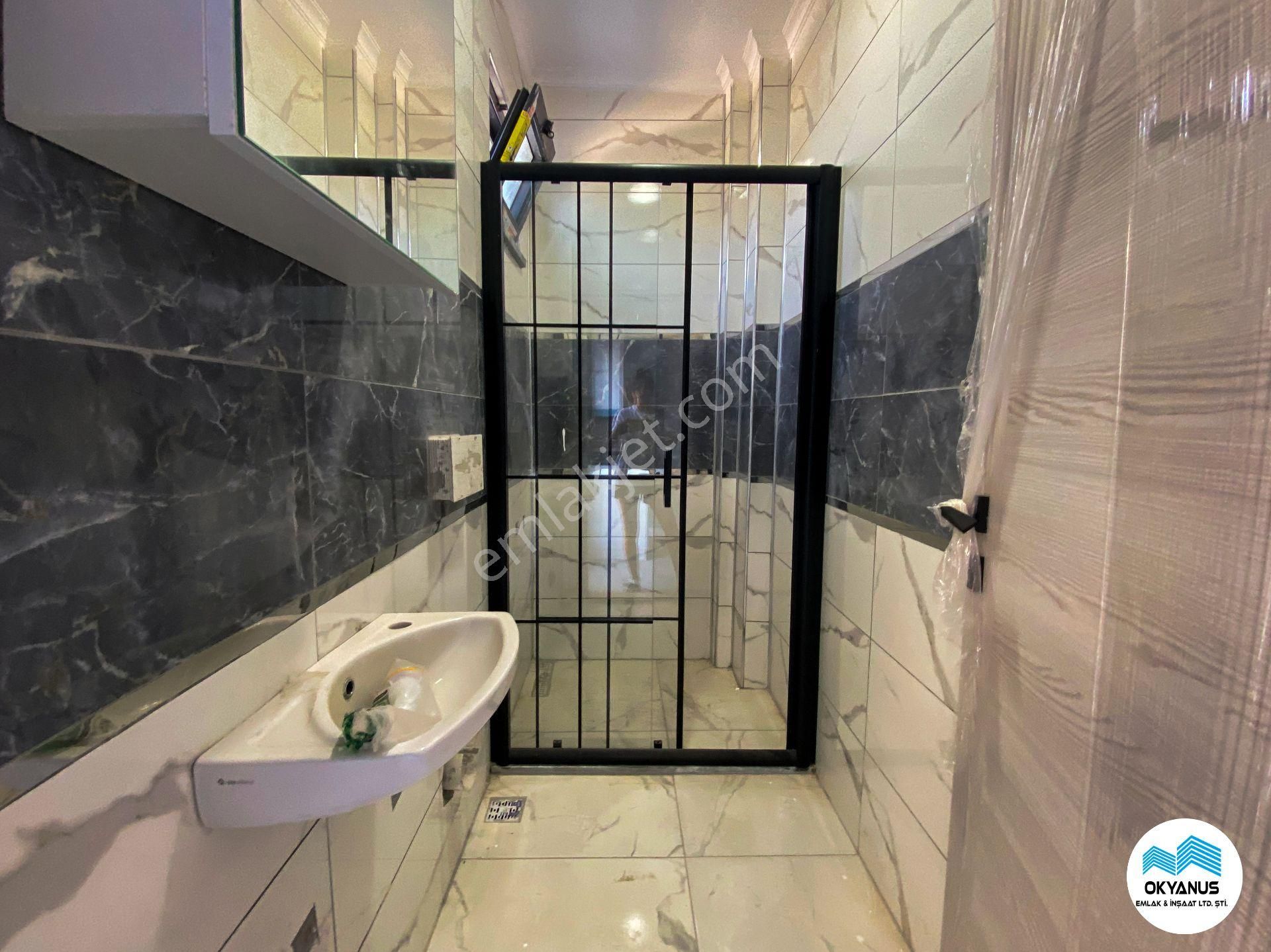 Karasu'da Müstakil Havuzlu Geniş Teraslı Modern Yapılı 3+1 Villa - Görsel 29