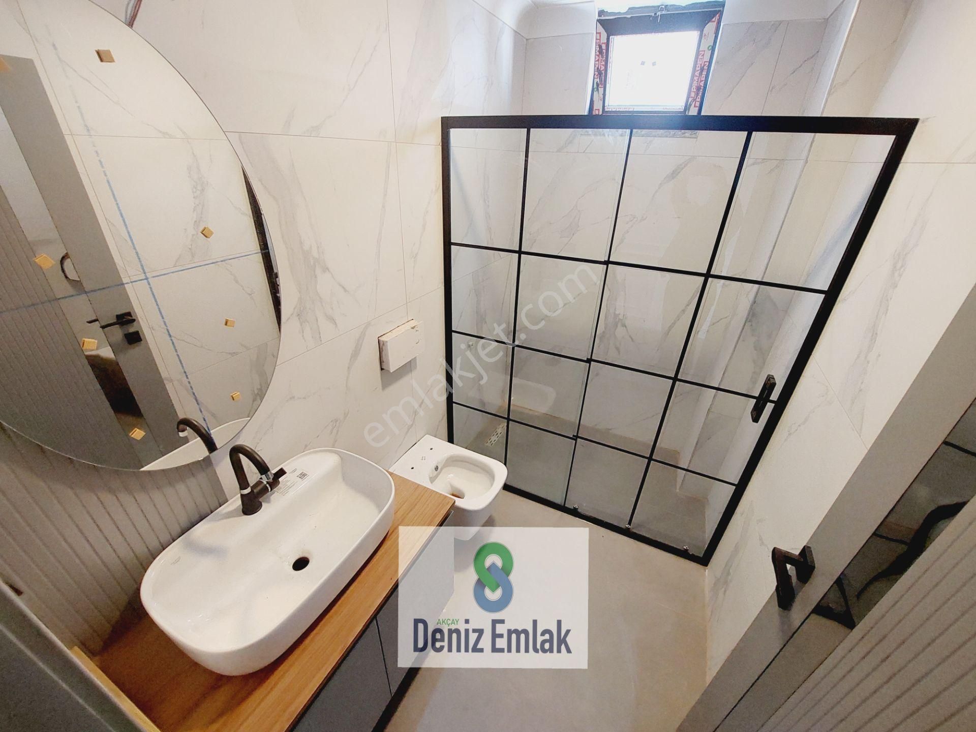 Denizden Akçayda Öncephe Ebeveyn Banyolu Satılık 2+1 Daire. - Görsel 12