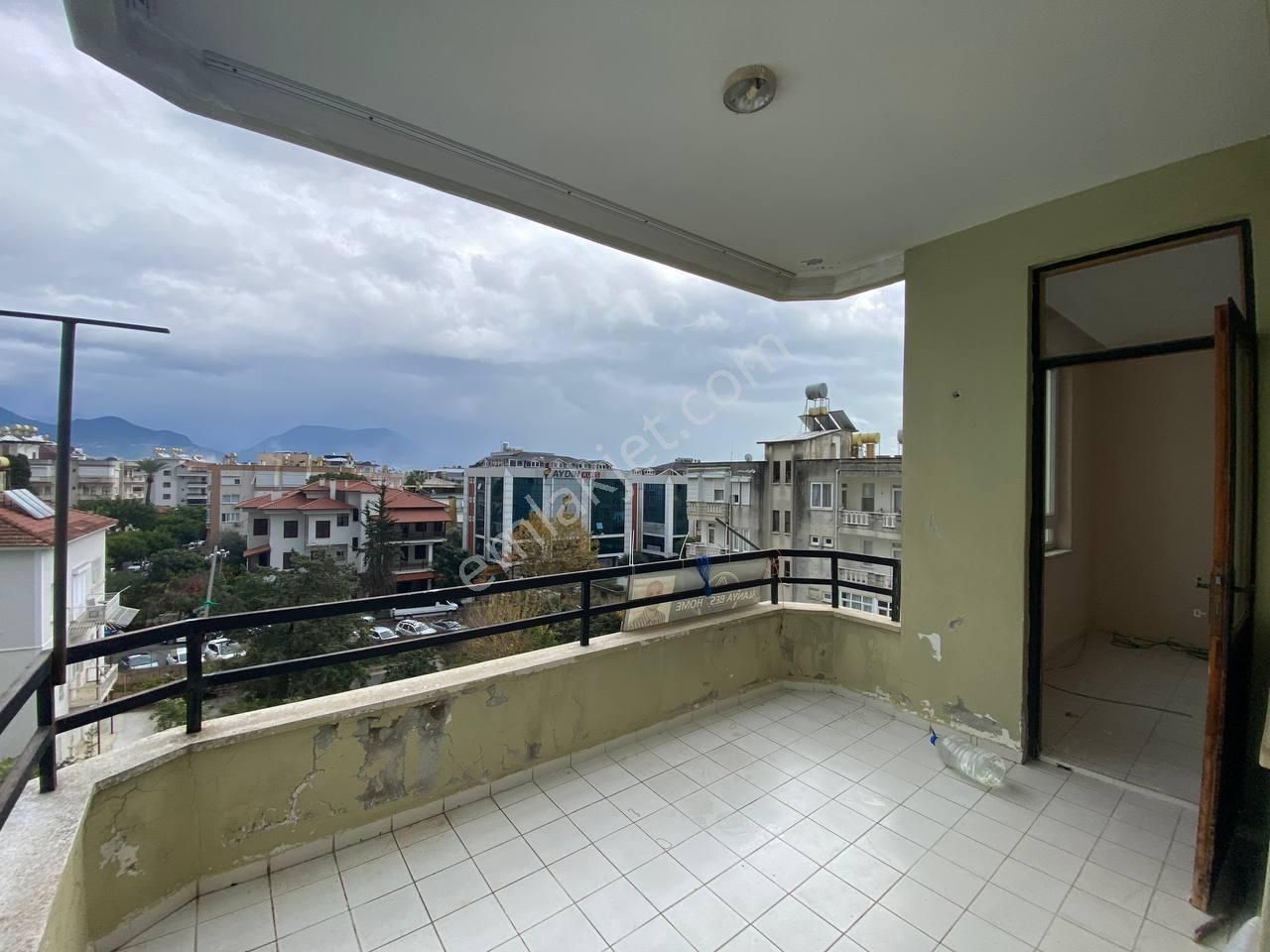 Cuma Pazarında 2+1 Ayrı Mutfaklı Boş Kiralık Daire - Görsel 5