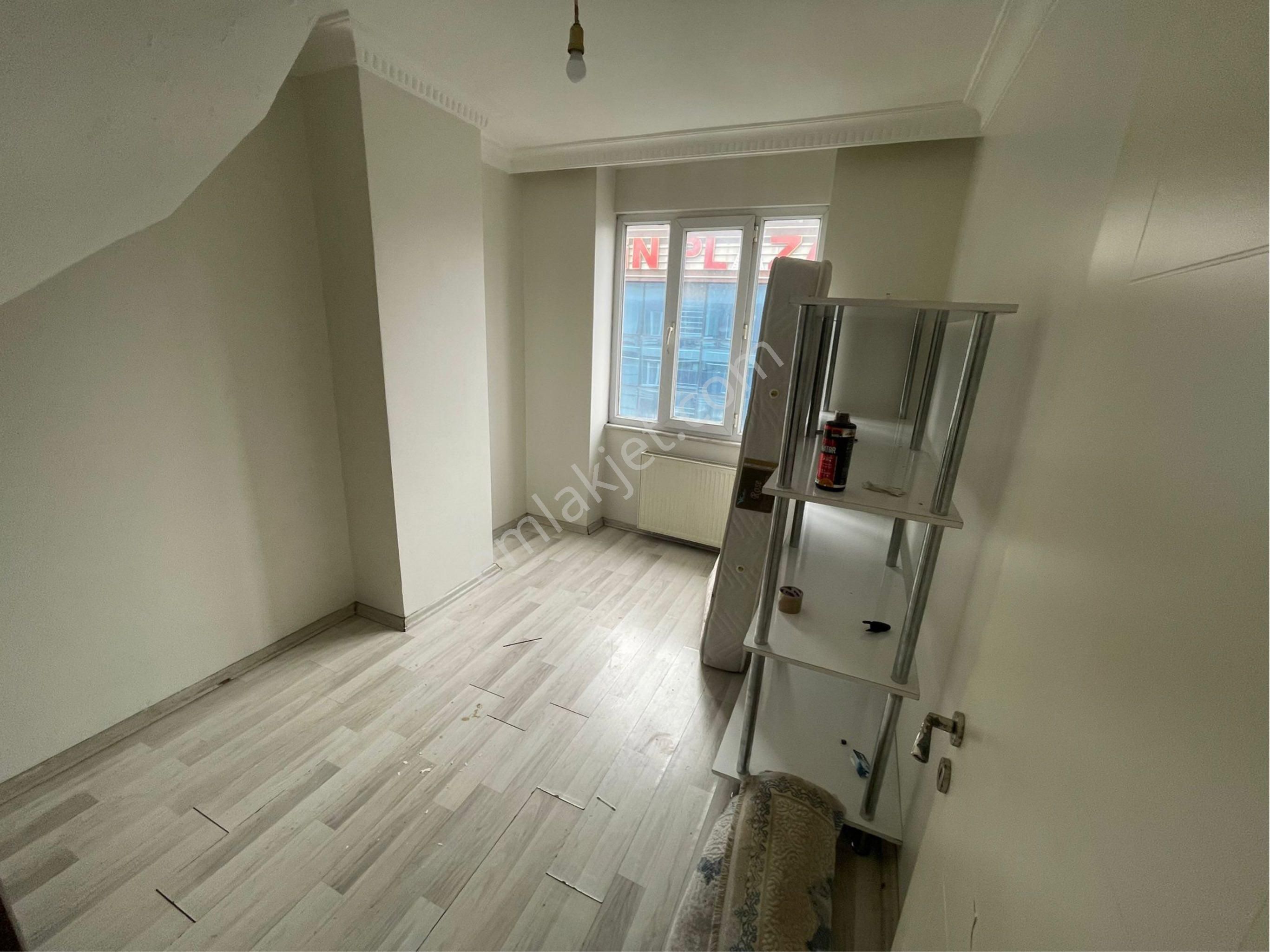 Cebeci Mahallesi 180 M2 Asansörlü Tramvaya Yakın 3+2 Kiralık Dubleks Daire - Görsel 3