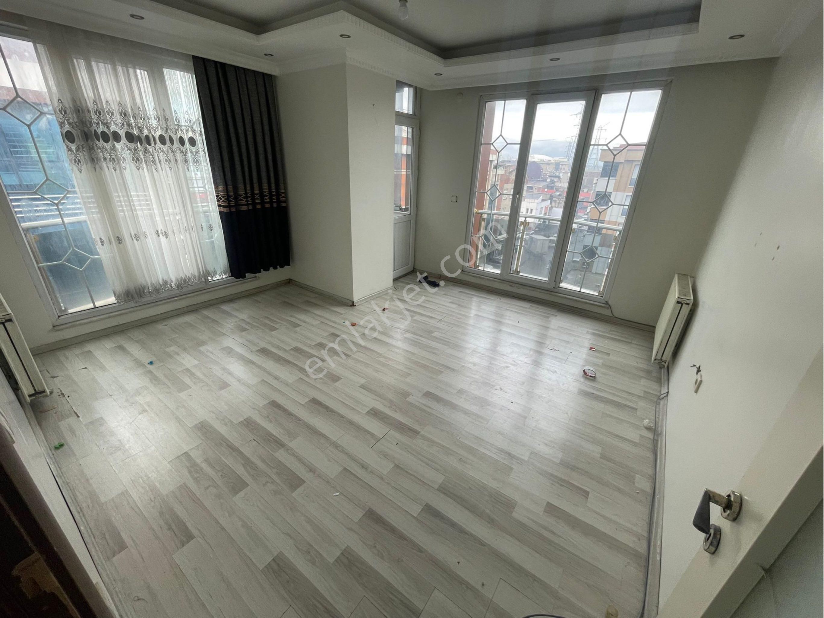 Cebeci Mahallesi 180 M2 Asansörlü Tramvaya Yakın 3+2 Kiralık Dubleks Daire