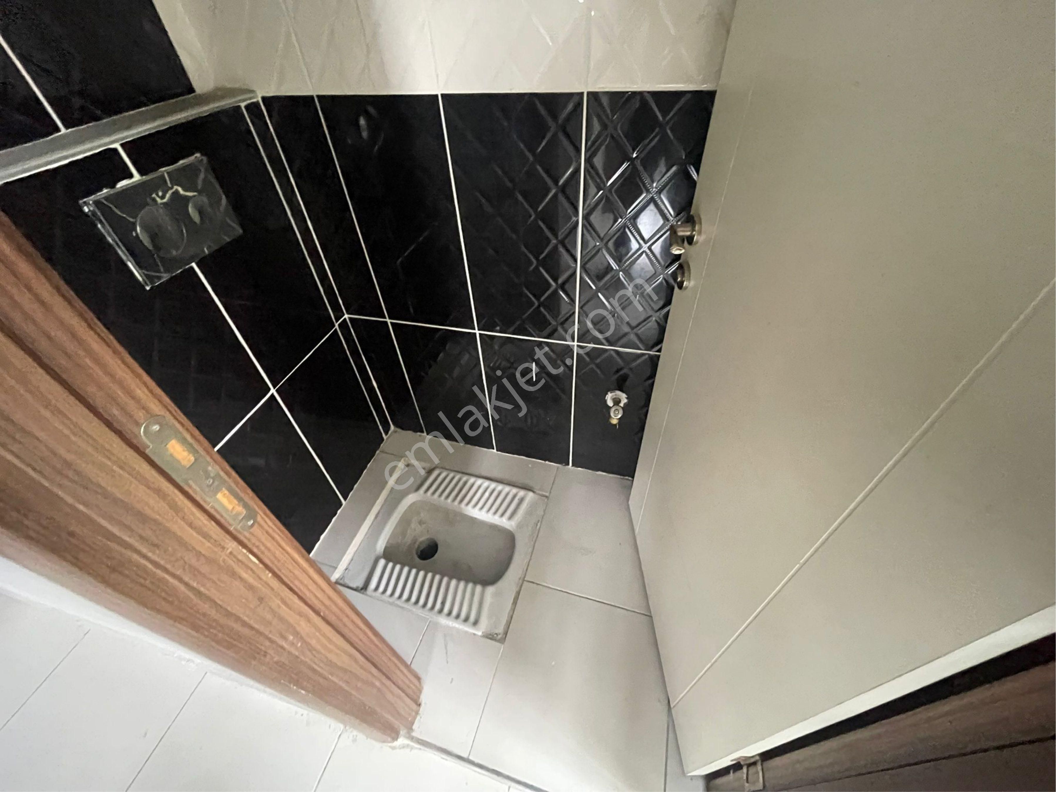 Cebeci Mahallesi 180 M2 Asansörlü Tramvaya Yakın 3+2 Kiralık Dubleks Daire - Görsel 12