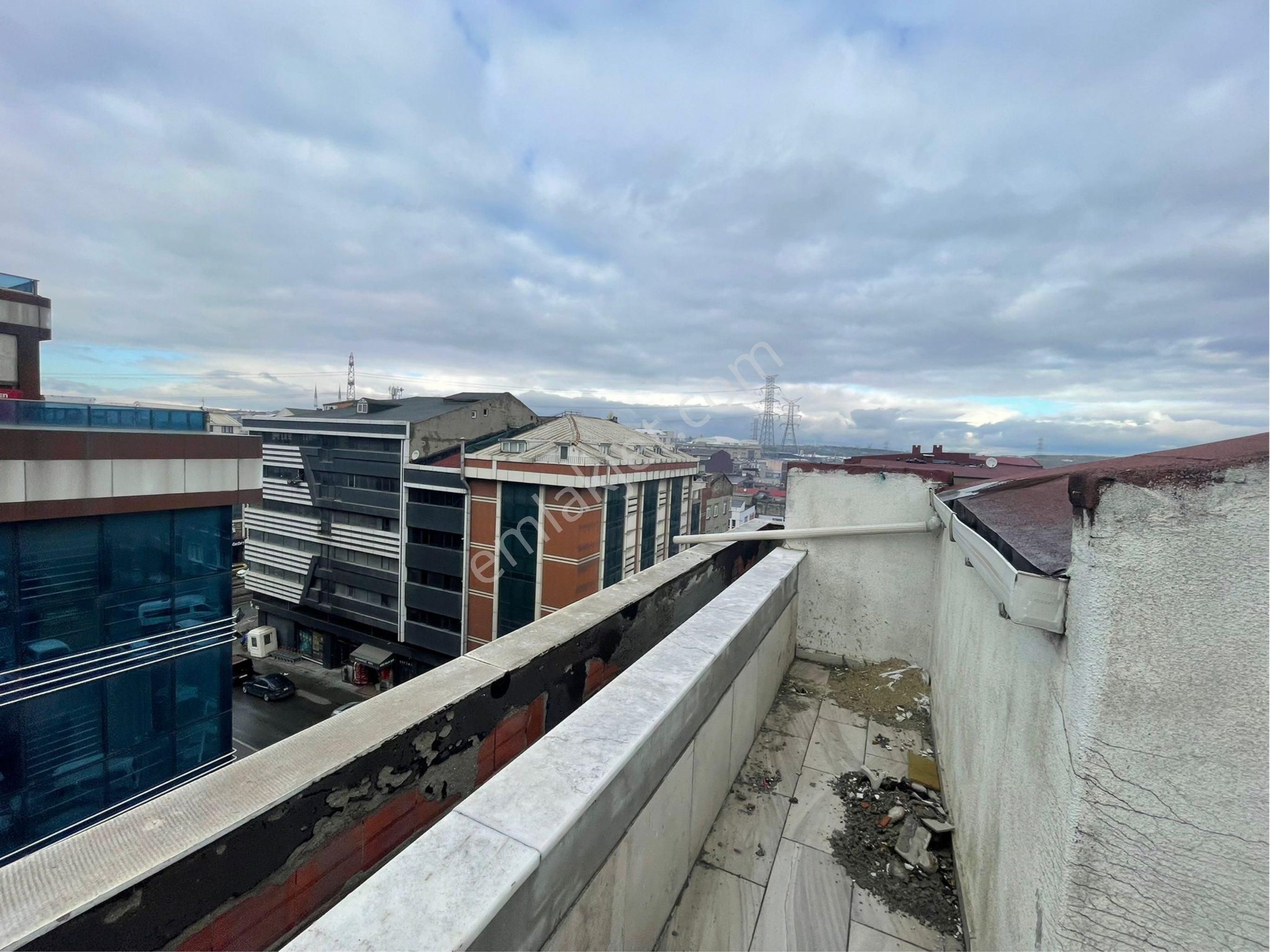 Cebeci Mahallesi 180 M2 Asansörlü Tramvaya Yakın 3+2 Kiralık Dubleks Daire - Görsel 13