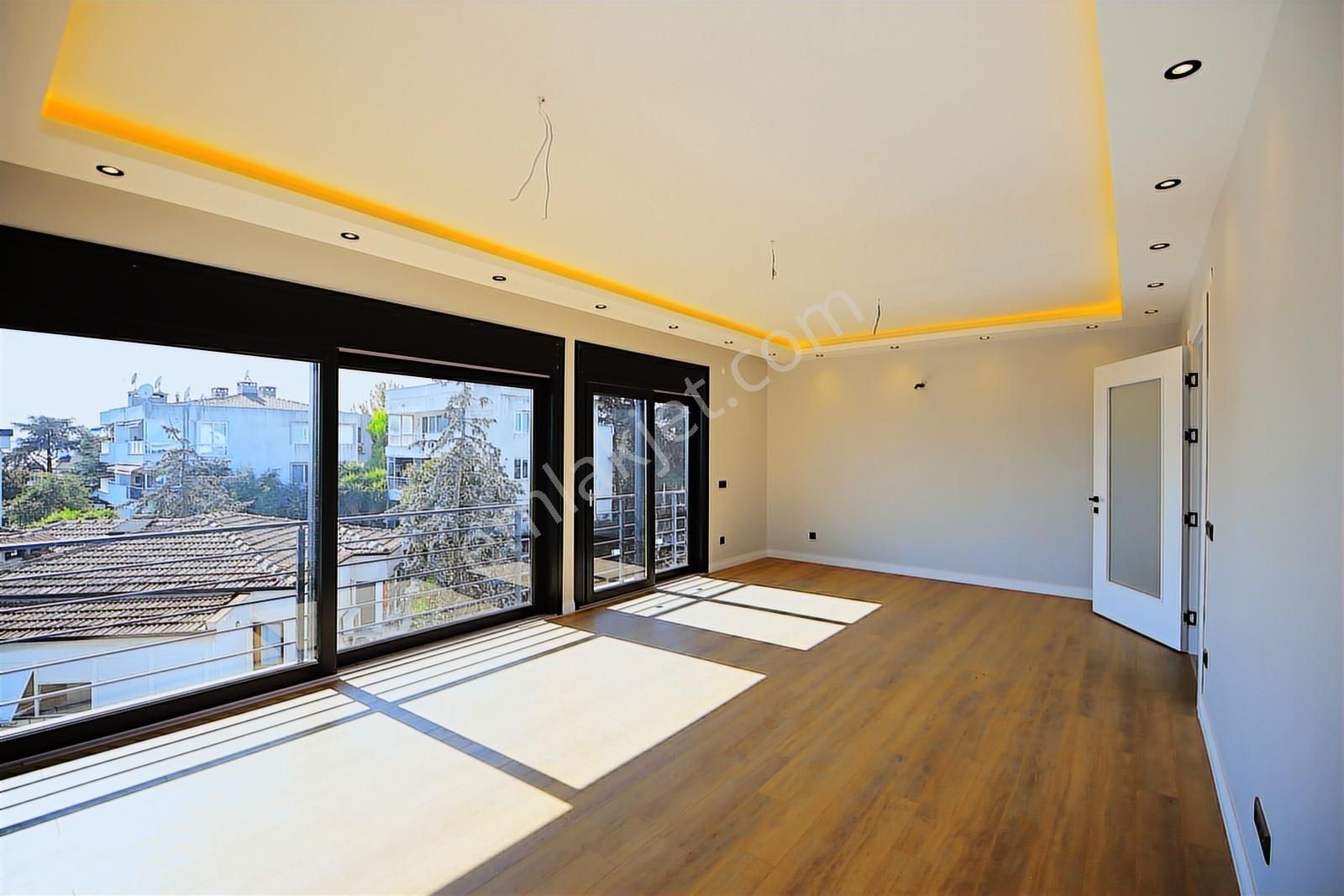 Tuzla Sahilinde Denize Sıfır Full Deniz Manzaralı 4+1 Dubleks - Görsel 29