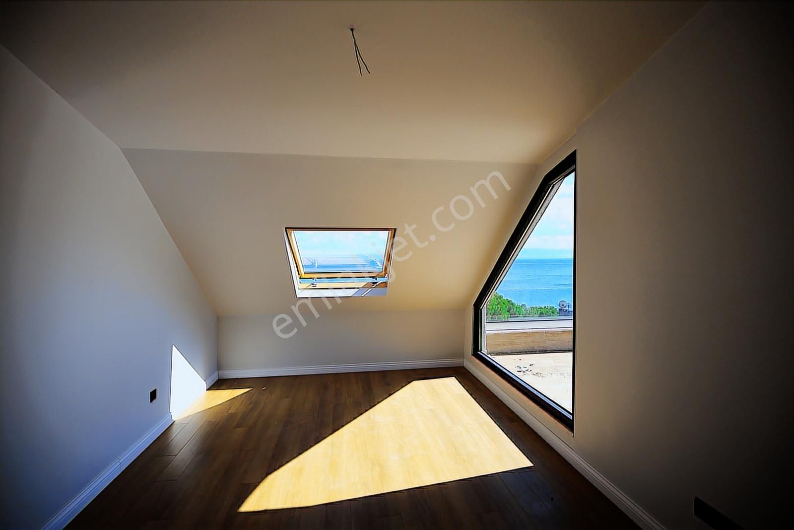 Tuzla Sahilinde Denize Sıfır Full Deniz Manzaralı 4+1 Dubleks - Görsel 5