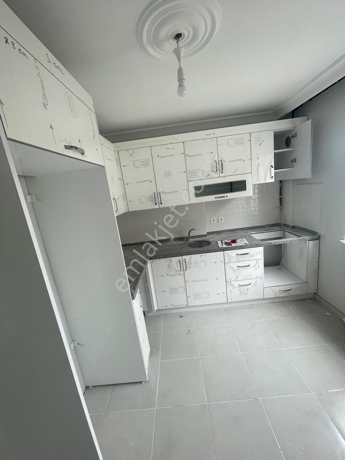 Sultanbeyli Adil Mahallesinde Satılık 2+1 Arakat Dubleks Daire - Görsel 13