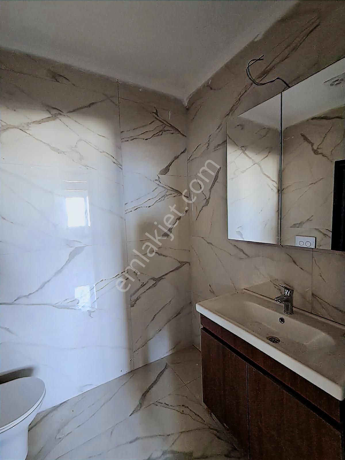 Tuzla Postane'de Yüksek Şerefiyeli Kiralık 3+1 Daire - Görsel 6