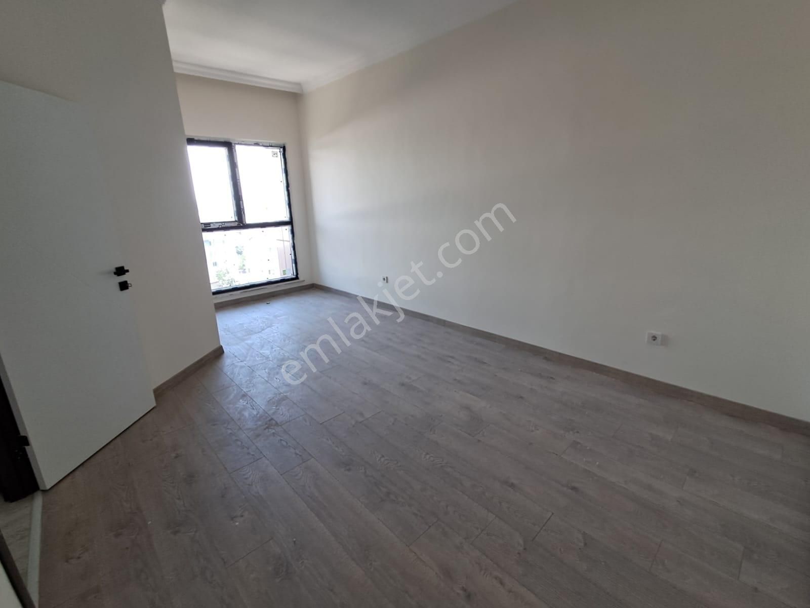 Tuzla Postane'de Yüksek Şerefiyeli Kiralık 3+1 Daire - Görsel 5