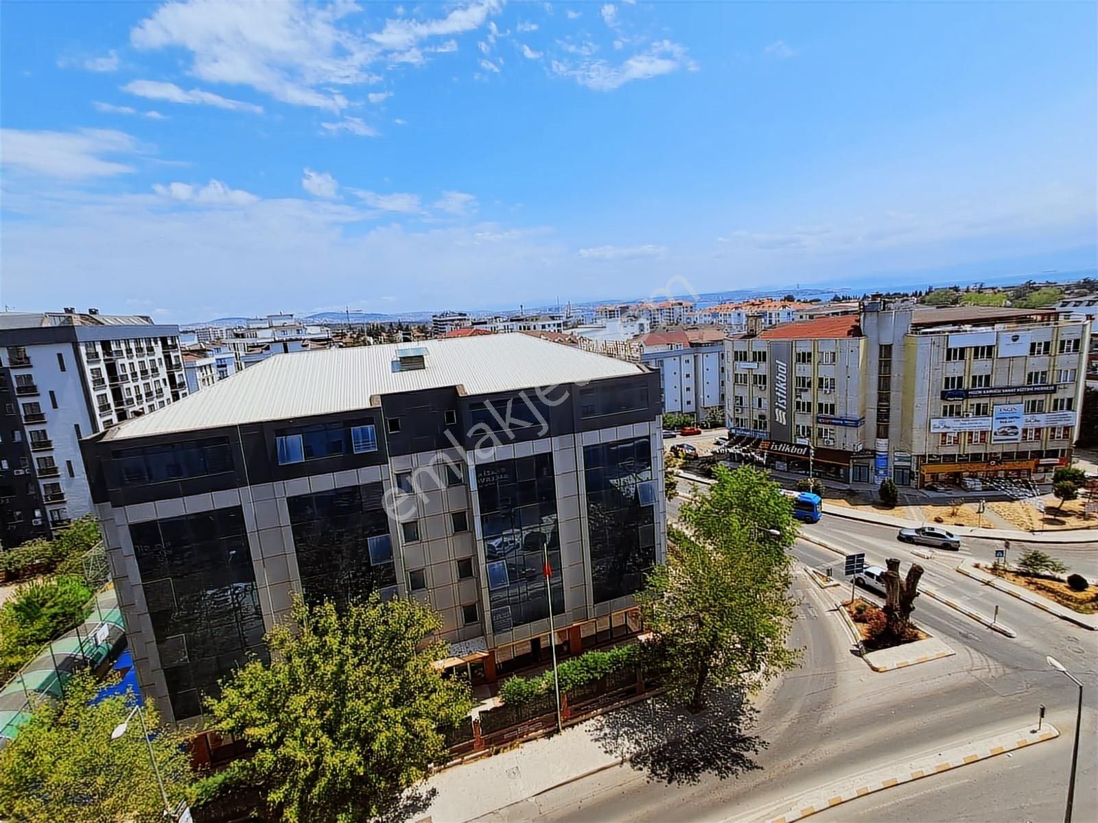 Tuzla Postane'de Yüksek Şerefiyeli Kiralık 3+1 Daire - Görsel 14