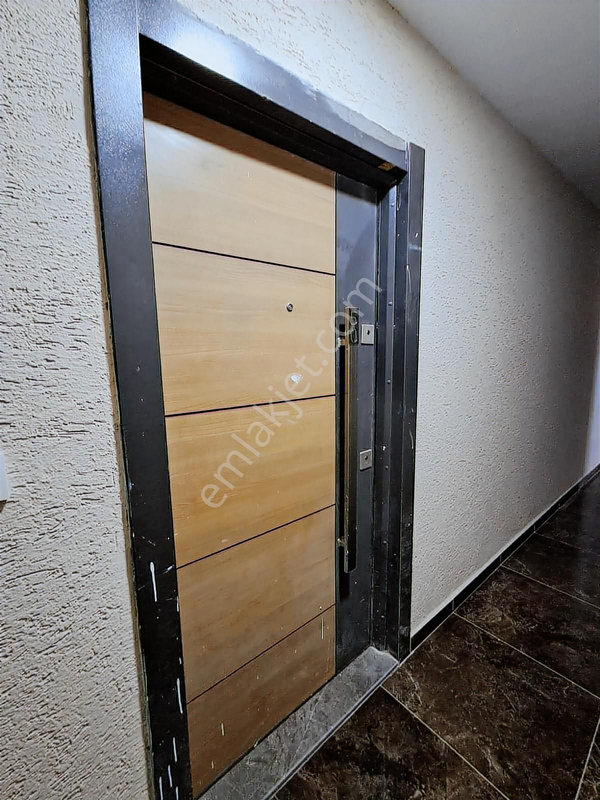 Tuzla Postane'de Yüksek Şerefiyeli Kiralık 3+1 Daire - Görsel 11