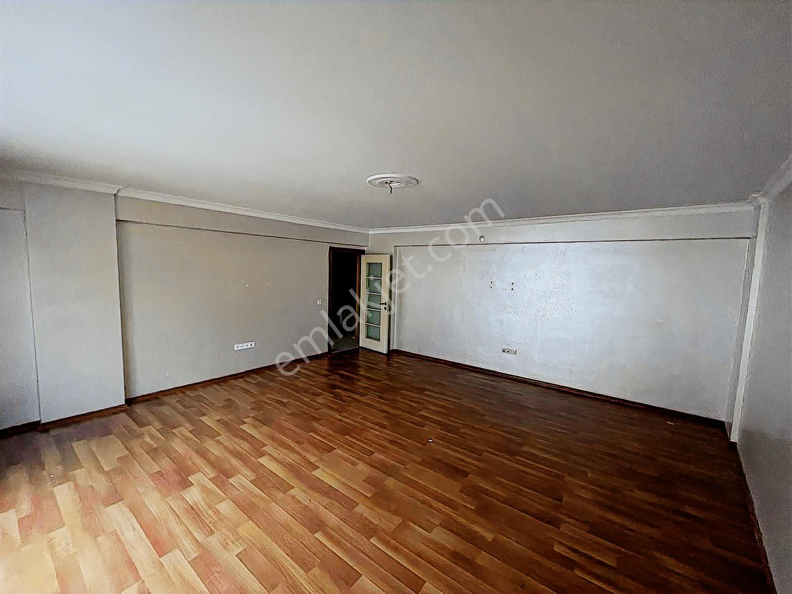 Fethiye Mahallesi Merkezi Konumda Kiralık Geniş Ferah Daire - Görsel 24
