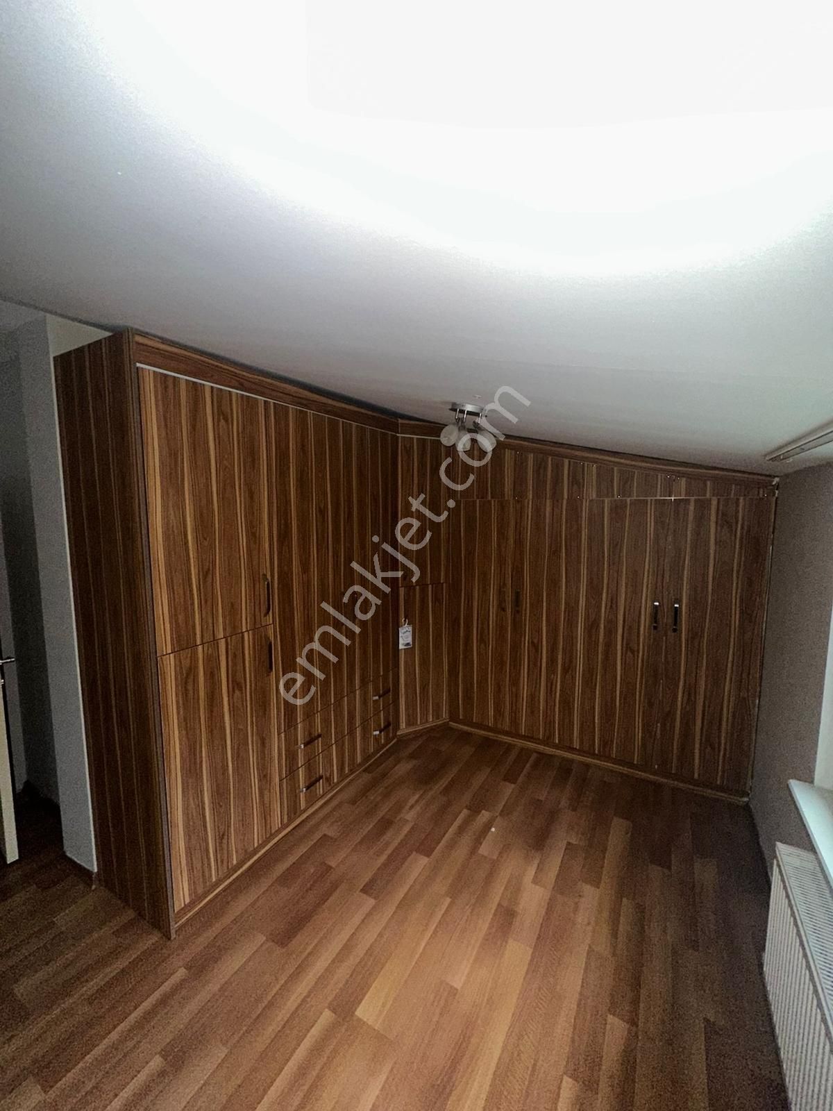 Fethiye Mahallesi Merkezi Konumda Kiralık Geniş Ferah Daire - Görsel 13
