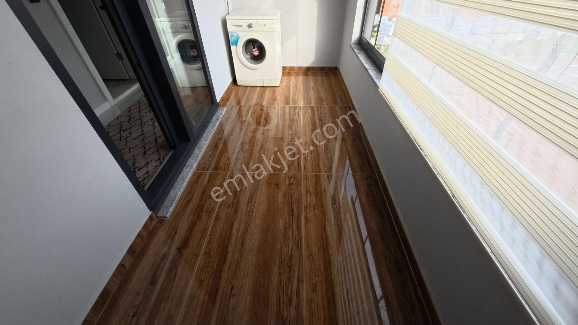 Sakarya Karasu'da Geniş Teraslı Bahçeli 3+1 Dubleks Villa - Görsel 26