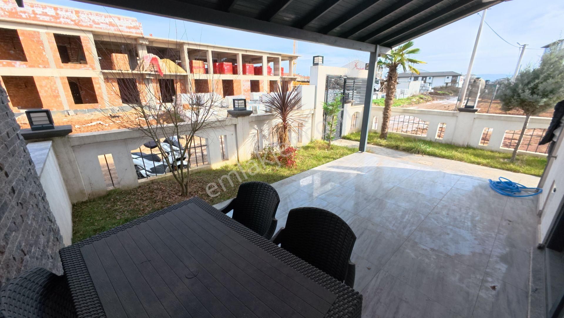 Sakarya Karasu'da Geniş Teraslı Bahçeli 3+1 Dubleks Villa - Görsel 4