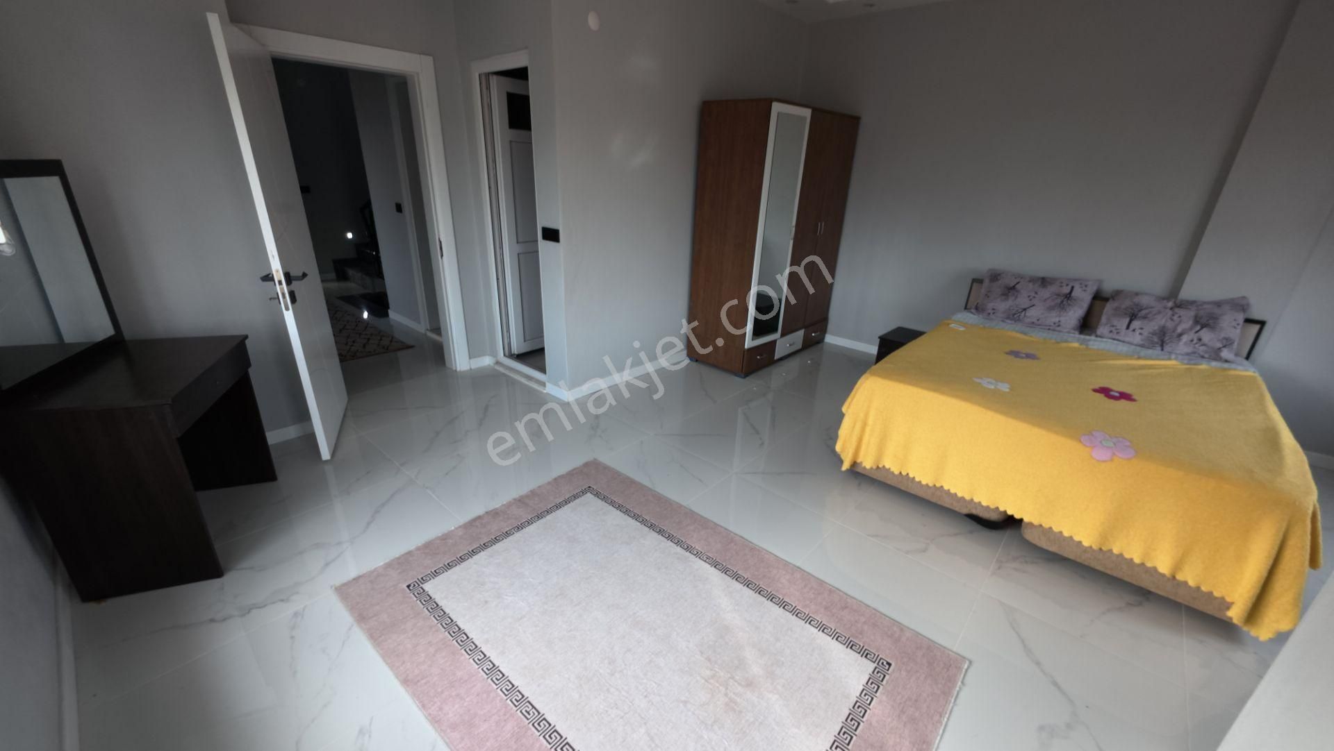 Sakarya Karasu'da Geniş Teraslı Bahçeli 3+1 Dubleks Villa - Görsel 19