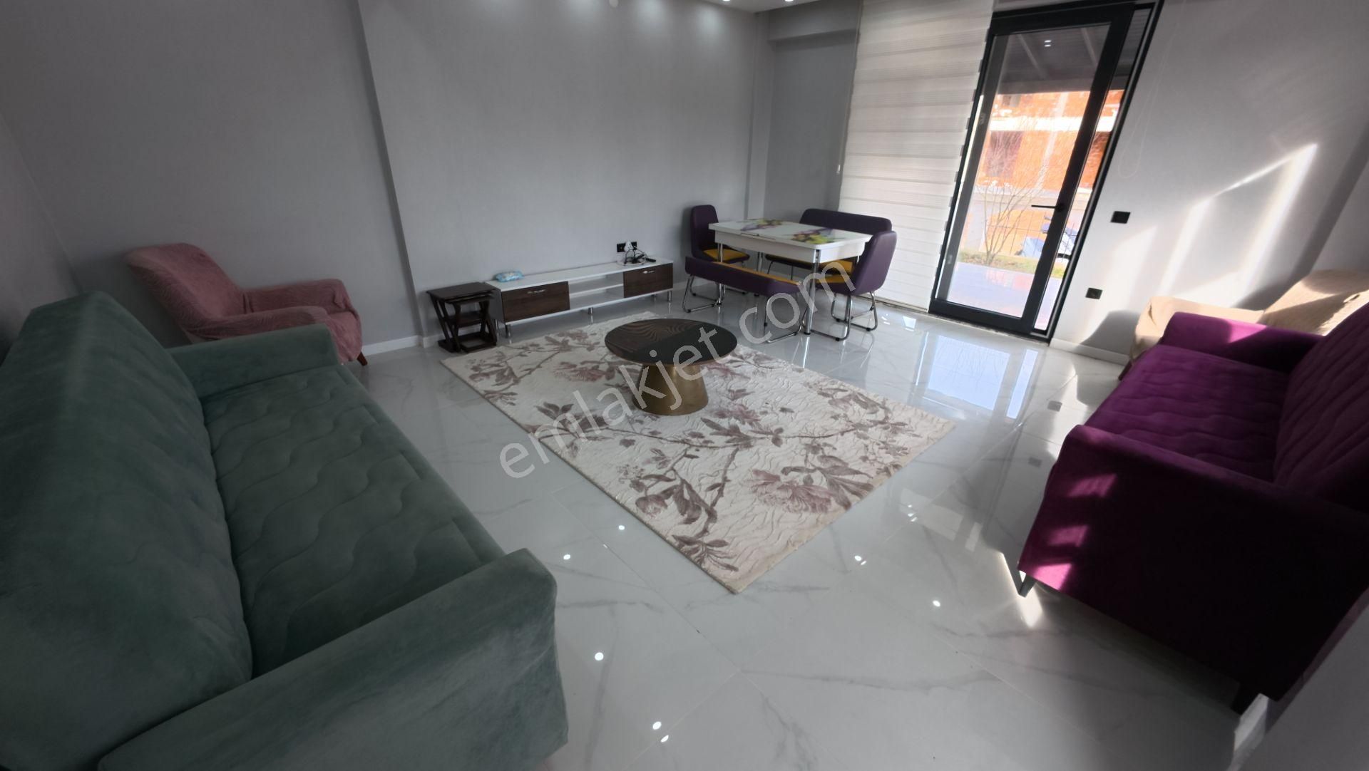 Sakarya Karasu'da Geniş Teraslı Bahçeli 3+1 Dubleks Villa - Görsel 9