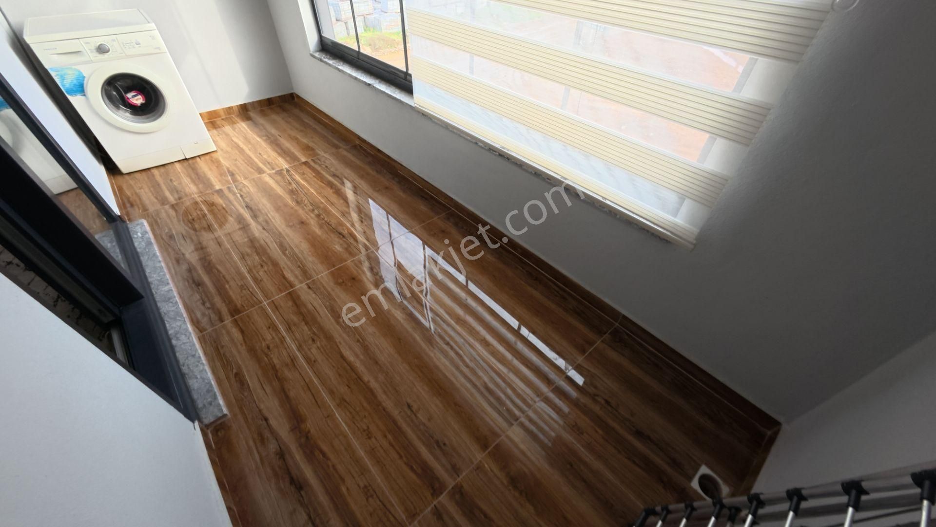 Sakarya Karasu'da Geniş Teraslı Bahçeli 3+1 Dubleks Villa - Görsel 25