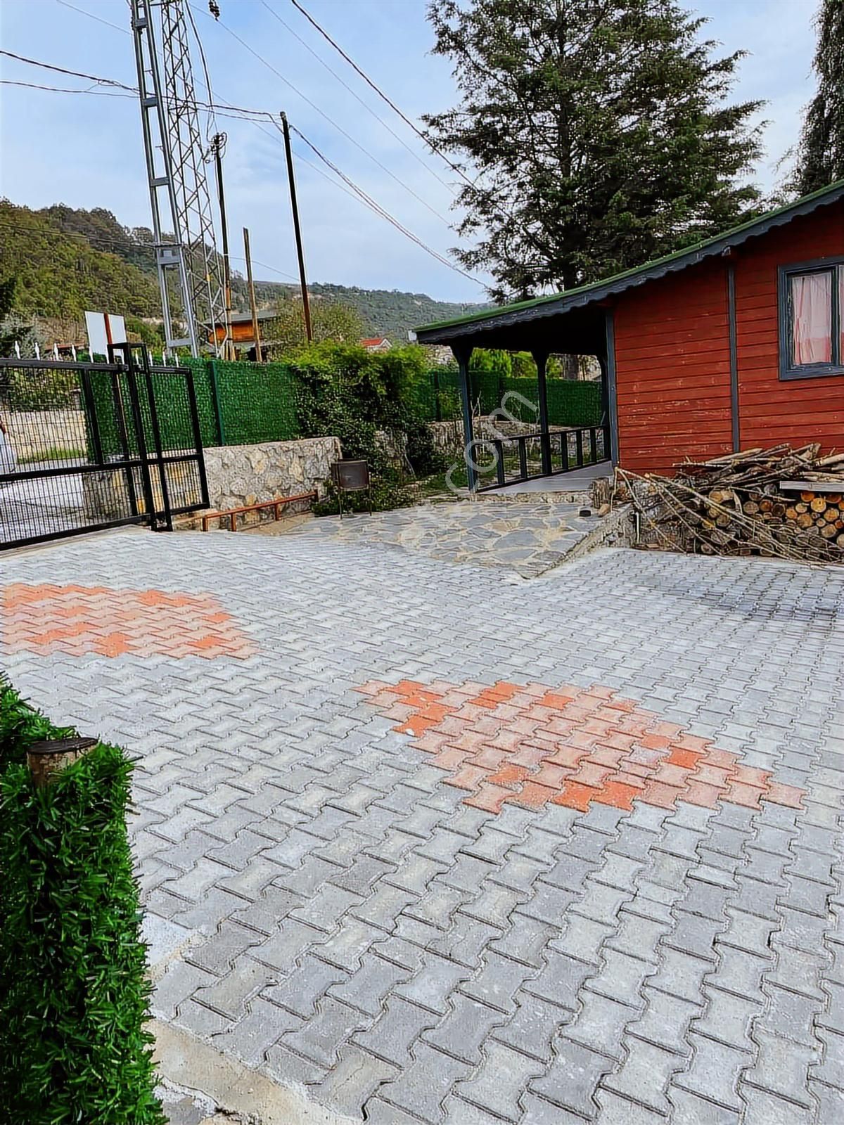 Şahane Lokasyon 1610 M2 Arsa Üstünde Bahçeli Müstakil Ev+ofis - Görsel 20