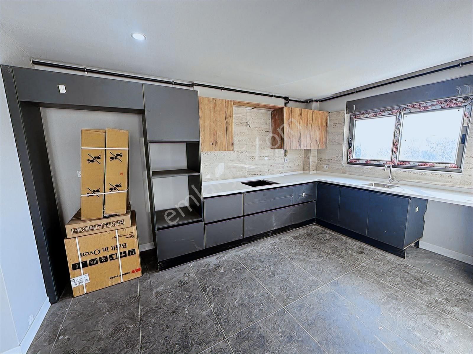 Kepez'de Sıfır Havuzlu Site İçerisinde Ebeveyn Banyolu 2+1 Daire - Görsel 9